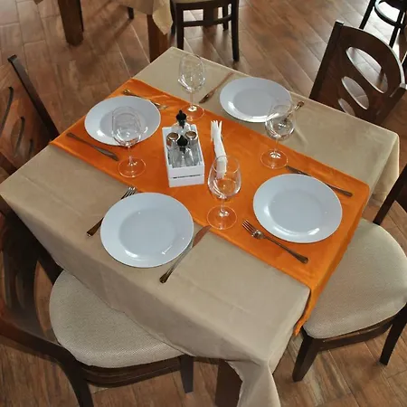 Hotel планински кът 3*